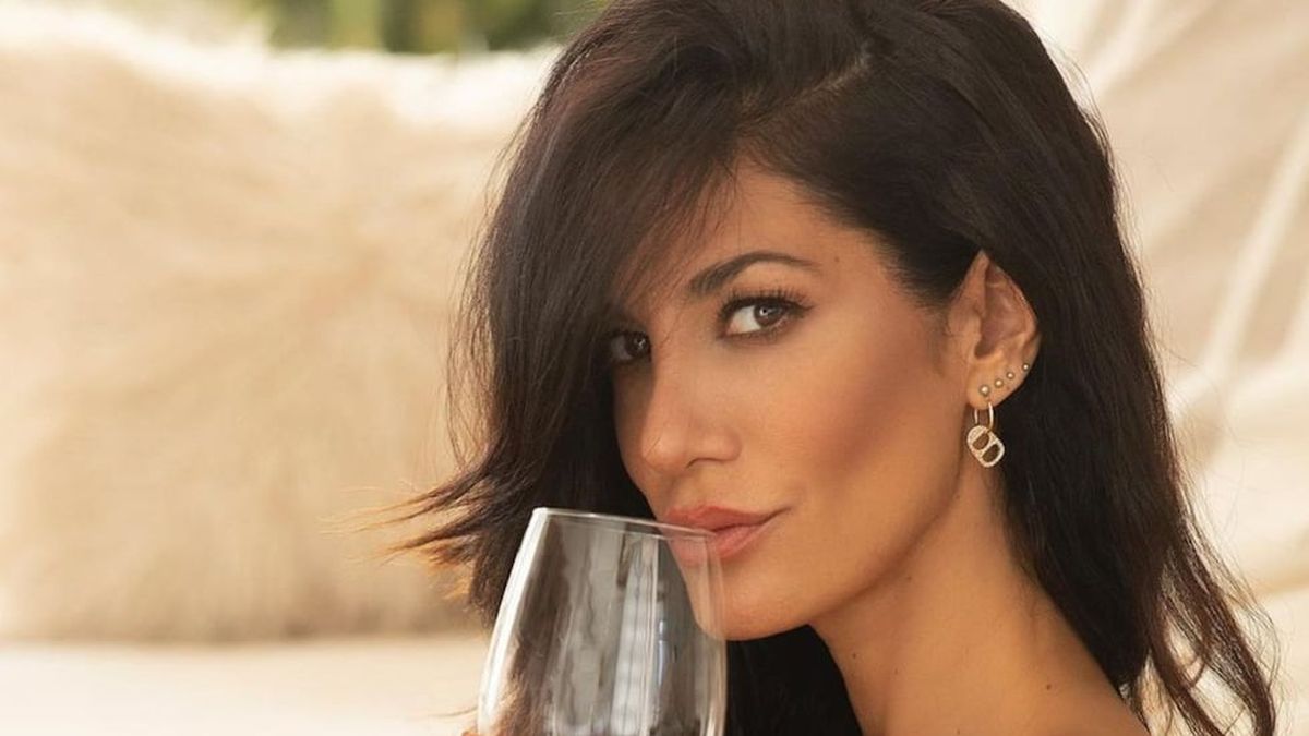 Las Poses Provocativas De Silvina Escudero Con Una Bikini Diminuta Incendiaron Las Redes Sociales