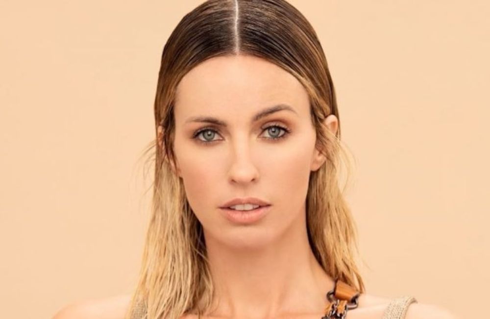 Rocío Guirao Díaz se grabó en cámara lenta yendo hacia el mar con una bikini ultracavada