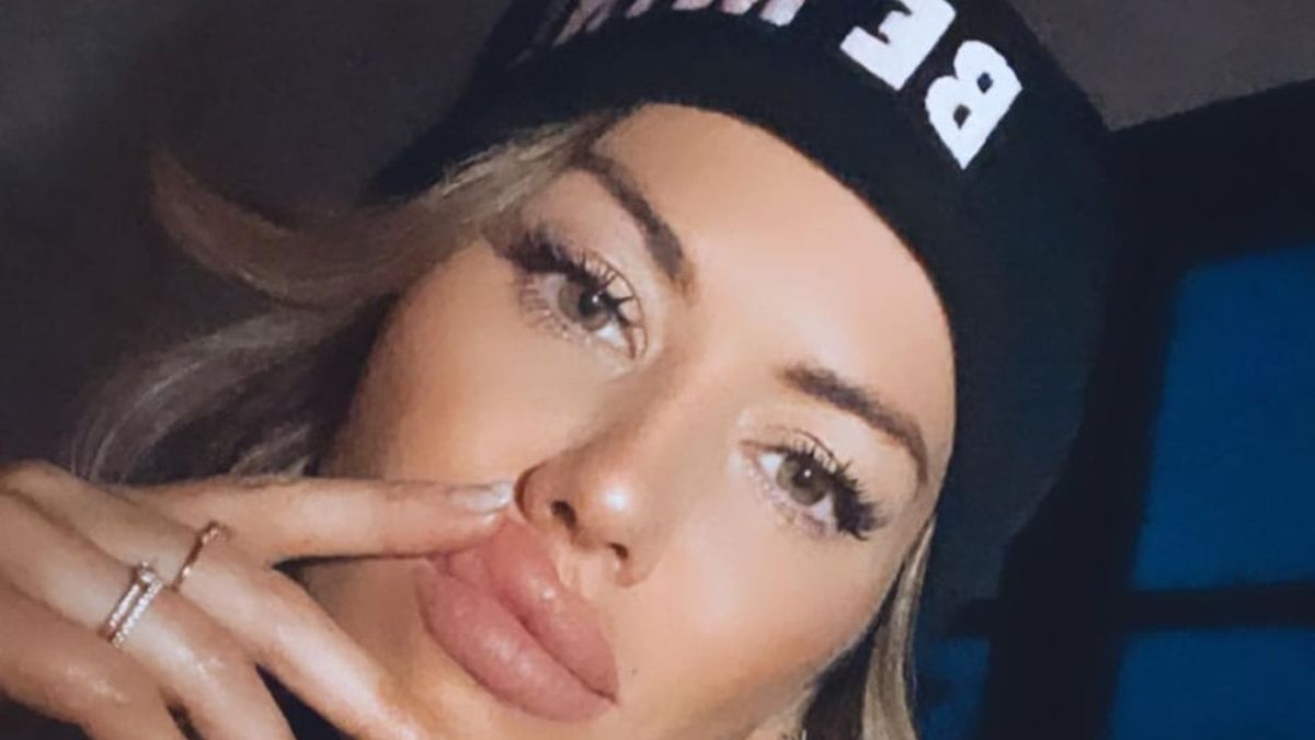 El Accidente Hot De Karina Jelinek En Un Vivo Que Se Hizo Viral