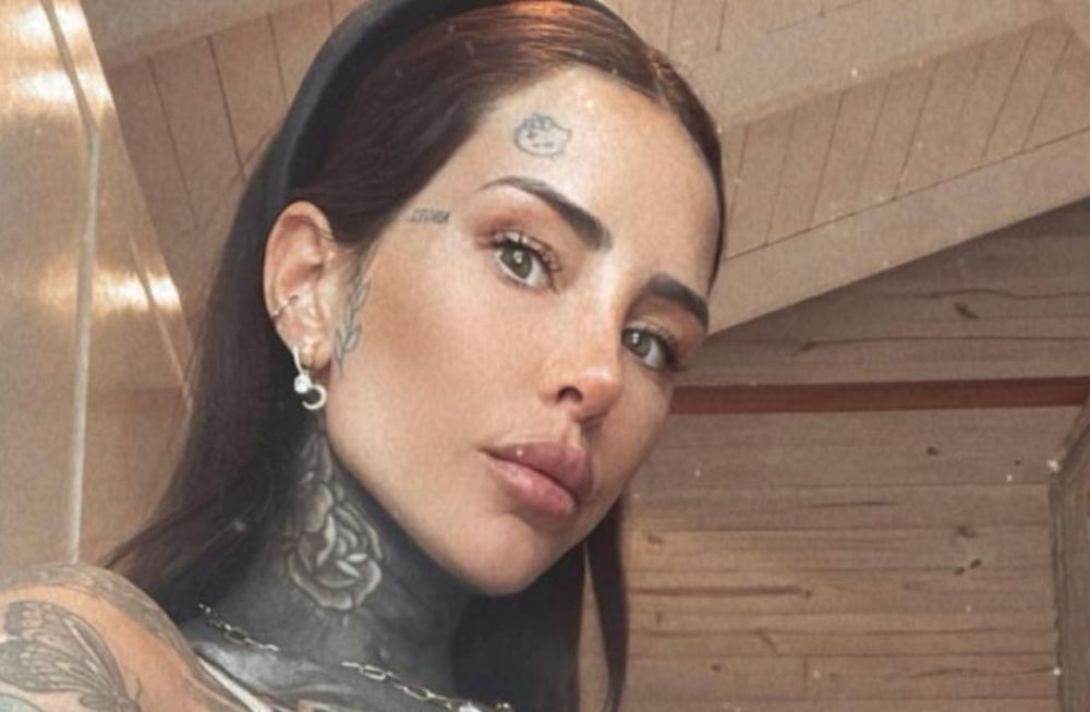 Las Infartantes Fotos De Cande Tinelli Posando Con Una Microbikini Nude Y Su Cabello Al Viento