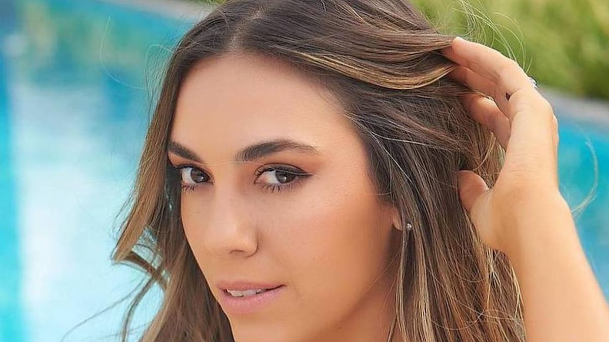 Floppy Tesouro extrañó el verano y subió una foto con la bikini más chiquitita de todas