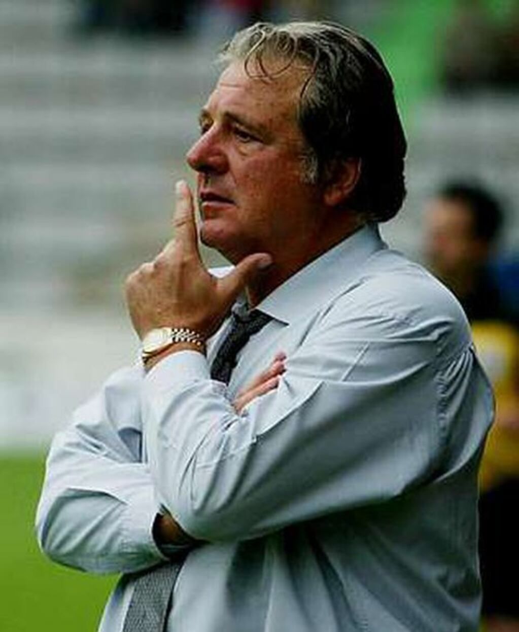 Jorge D’Alessandro, el ex futbolista argentino que perdió un riñón durante un partido y es furor en “El Chiringuito”. Foto: Twitter @J8TA10