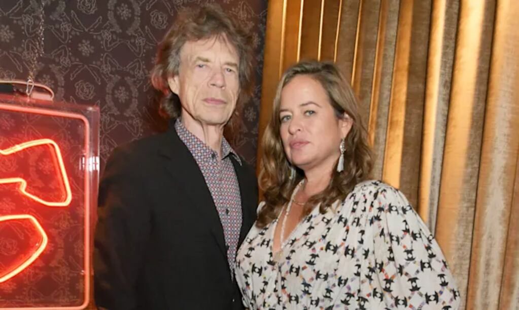 Jade Jagger junto a su padre, el ícono del rock, Mick Jagger.