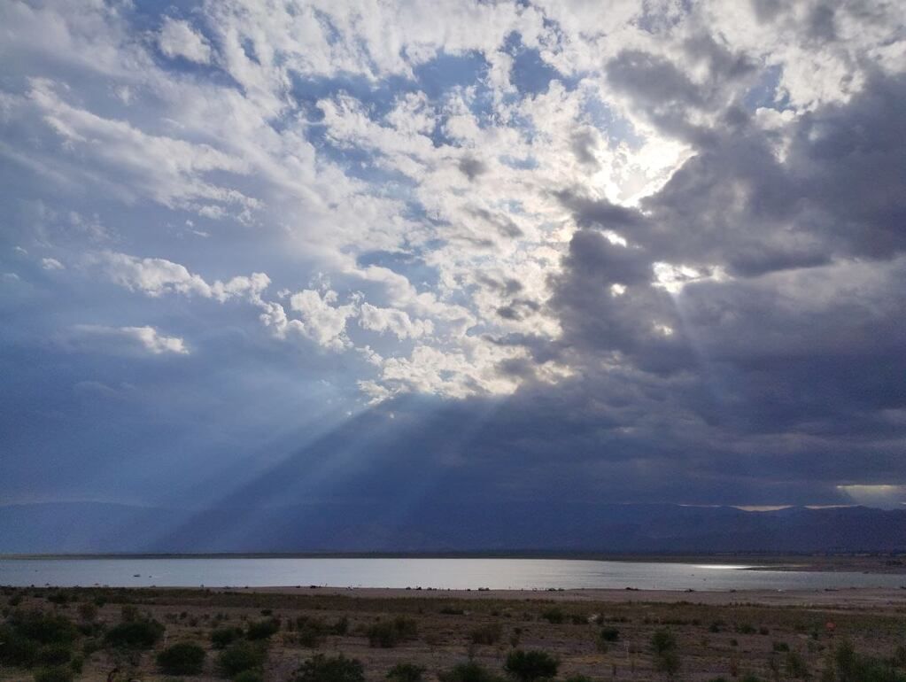 Uno de los tantos diques sanjuaninos.