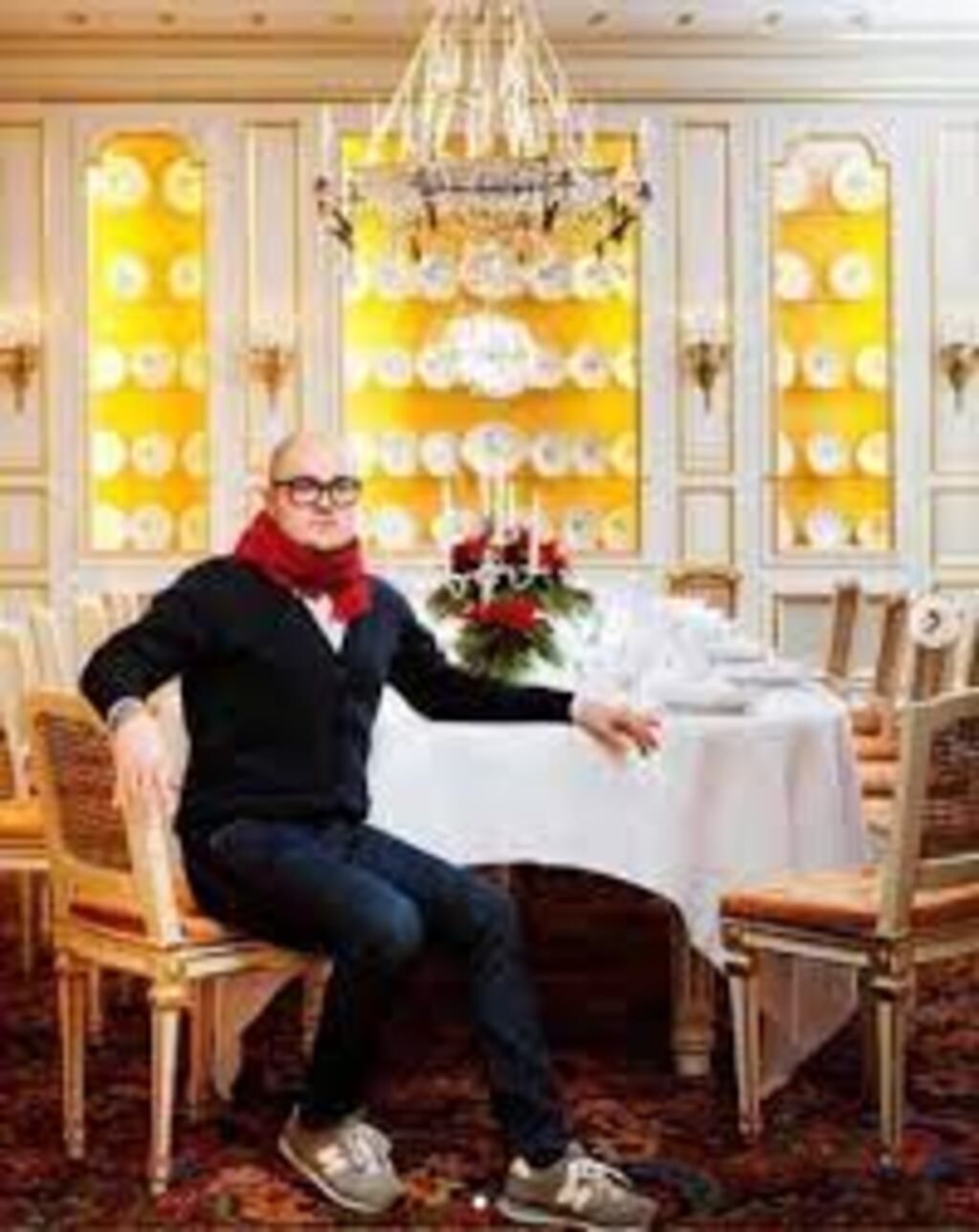 El periodista tiene una vida de lujos.