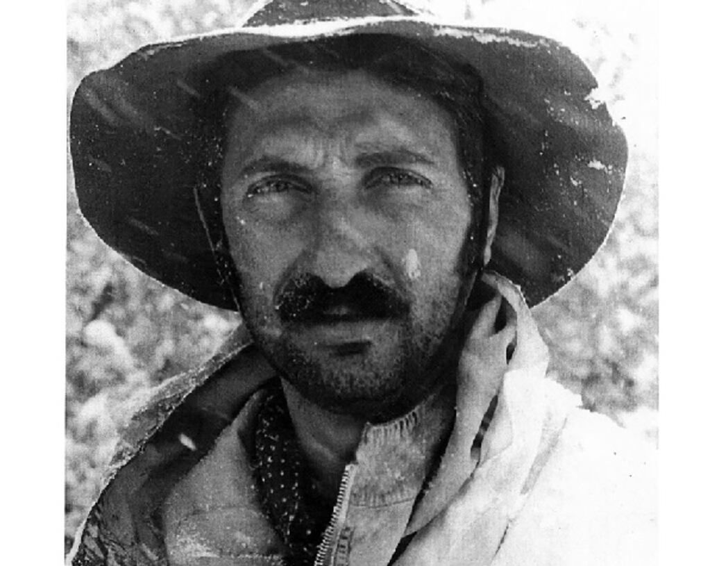 Antonio Beorchia Nigris, 1970 en una nevada en la ascensión Punta Sur del Pico Ansilta.