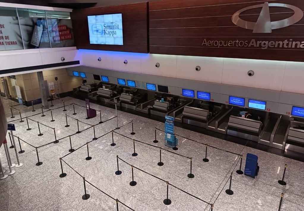 Así se ve el aeropuerto de Mendoza por los vuelos cancelados del paro del 9 de mayo (Gentileza X @radiomitremza)