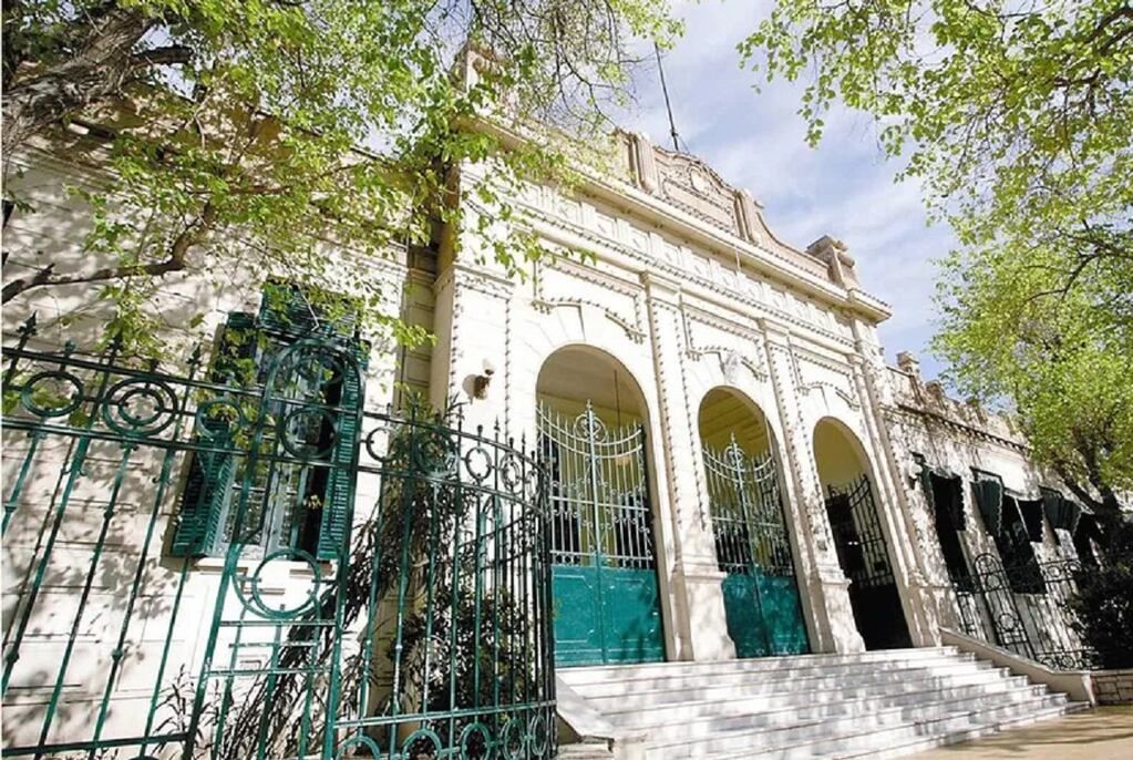 Escuela Normal Sarmiento.