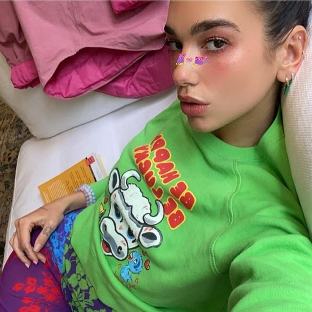 Dua Lipa paralizó la web usando bikini