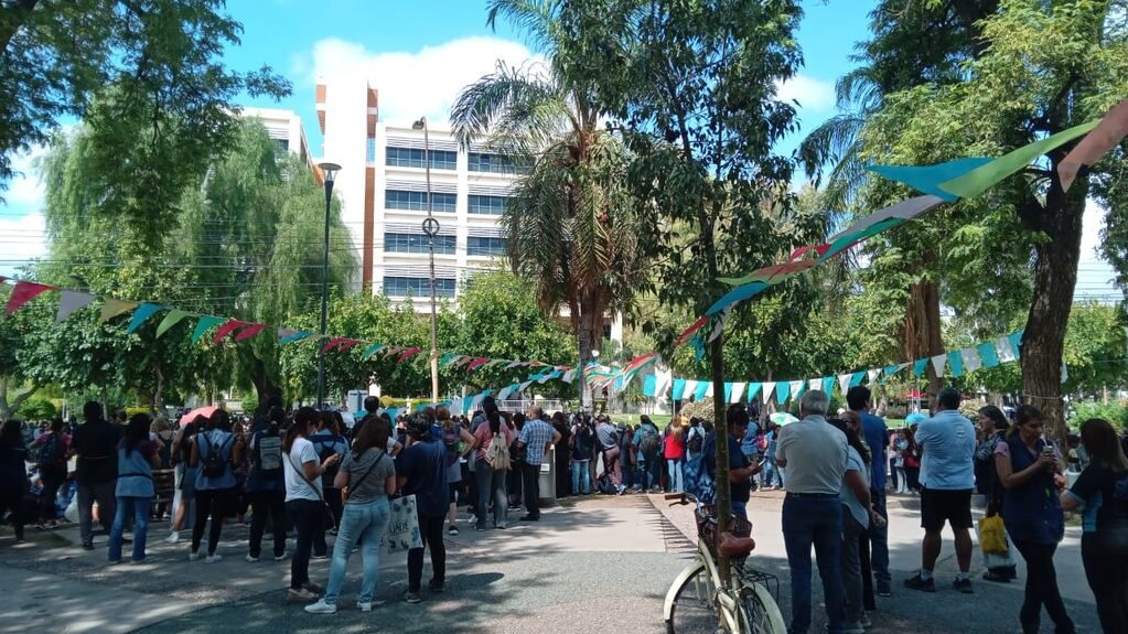 Docentes autoconvocados sanjuaninos continúan de paro tras rechazar la propuesta del Gobierno.