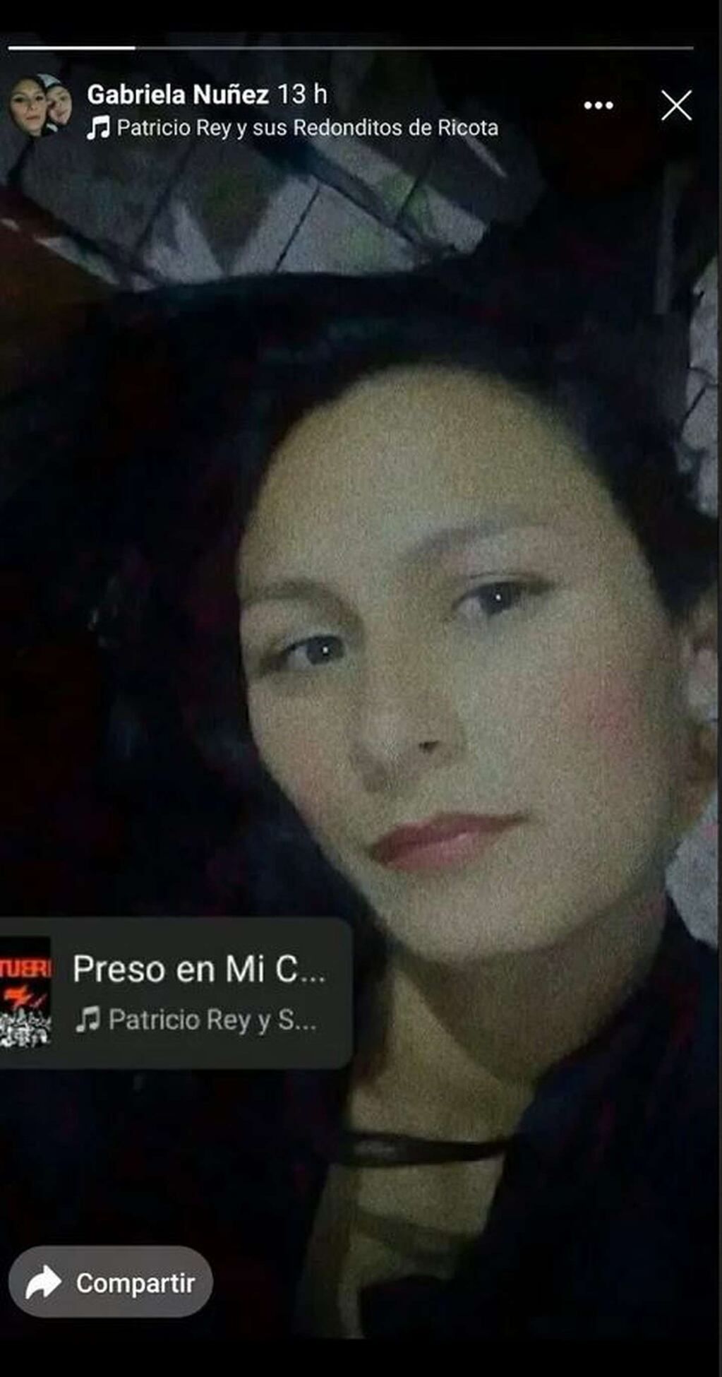 La mujer de 28 años atacó al joven después de que este apuñalara y mandara al hospital a su pareja actual en una reunión familiar.