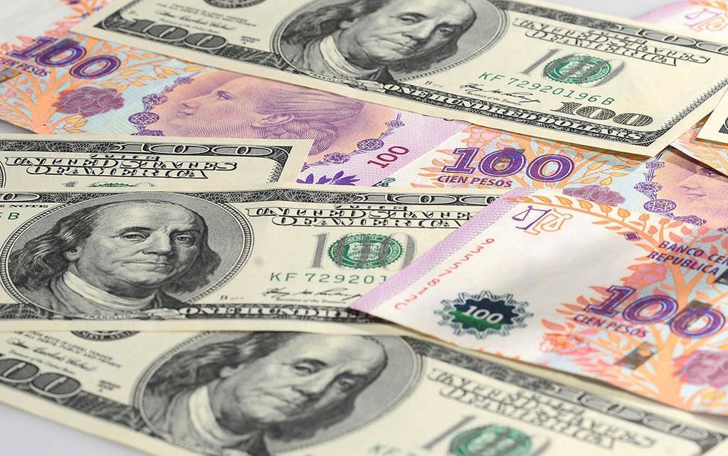 El Dólar Blue comienza a la baja. 
