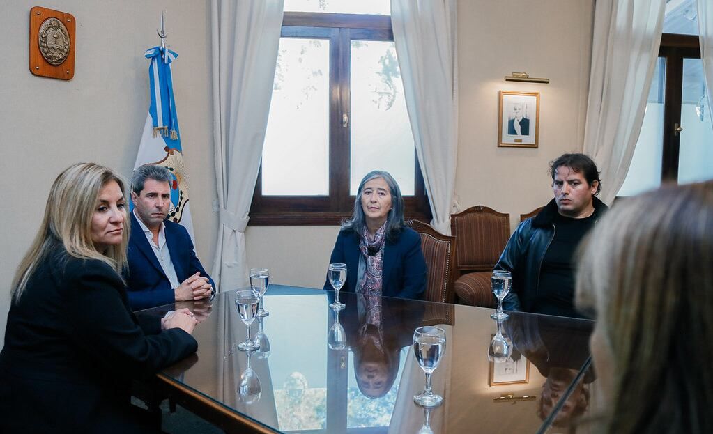 La reunión de docentes y Uñac