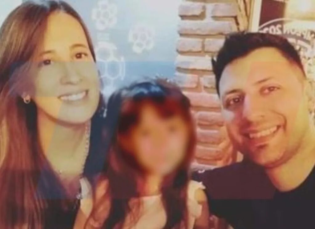 Cintia Arellano y su familia. Foto TN