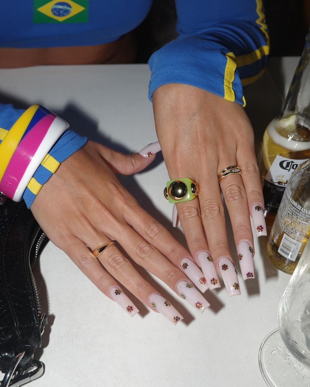 Nathy Peluso y su top de Brasil.