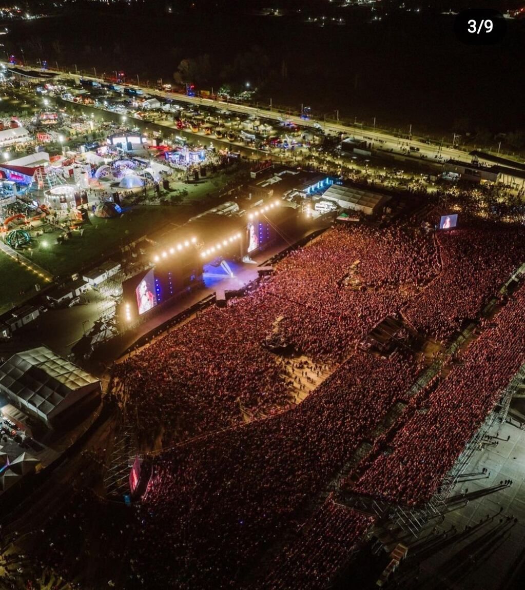 El Costanera Complejo explotado por Lali.