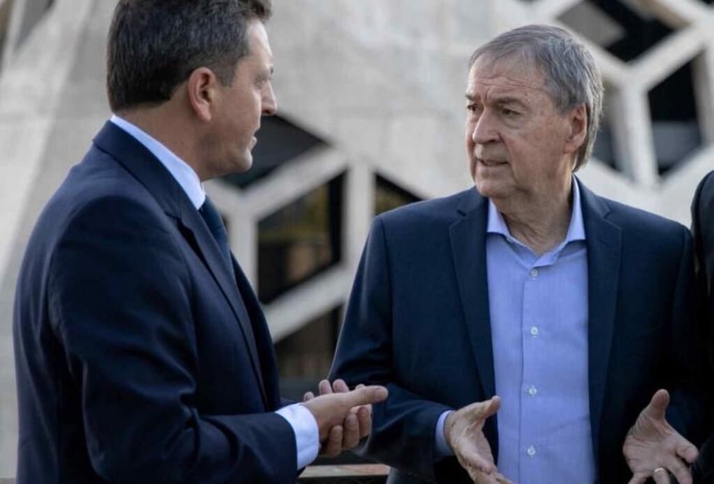 Otros tiempos. A principios del año 2019, Sergio Massa y Juan Schiaretti compartieron por algunos meses el denominado Peronismo Federal, que el cordobés había fundado con el salteño Juan Manuel Urtubey y Miguel Pichetto.  (La Voz / Archivo)