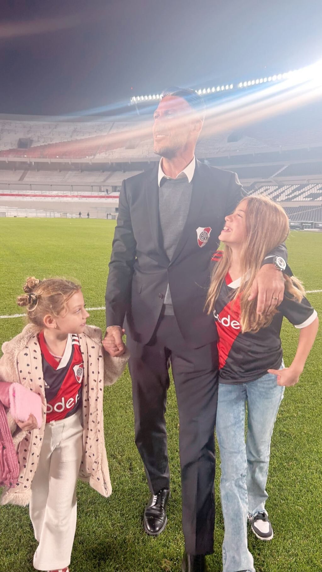Martín Demichelis y sus hijas