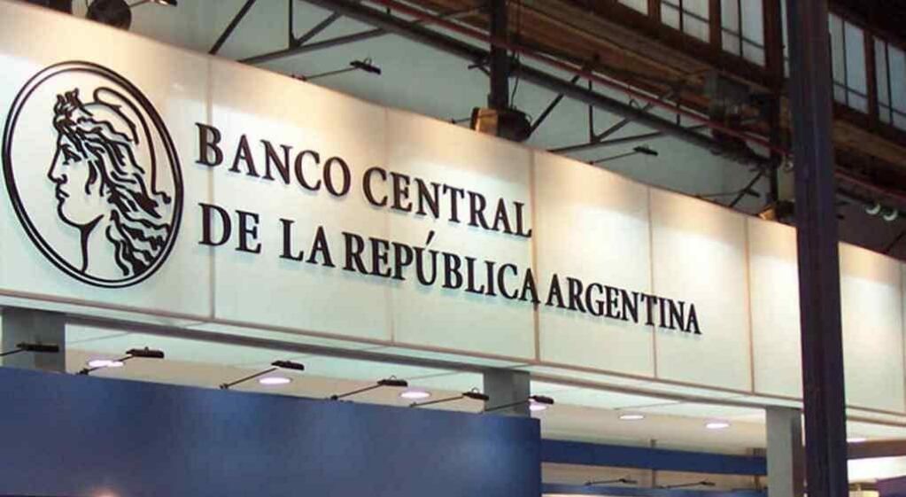 TASAS. El BCRA mantiene alta la tasa de interés para bajar la inflación. (La Voz / Archivo)