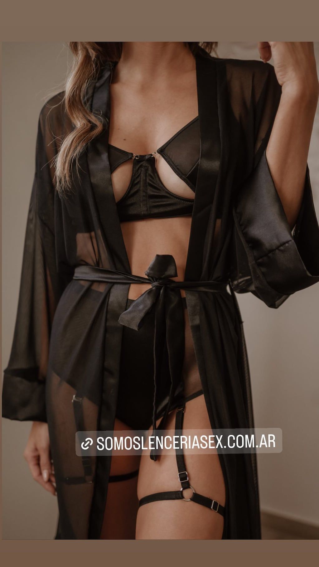 Increíble el conjunto de lencería de Noelia Marzol.