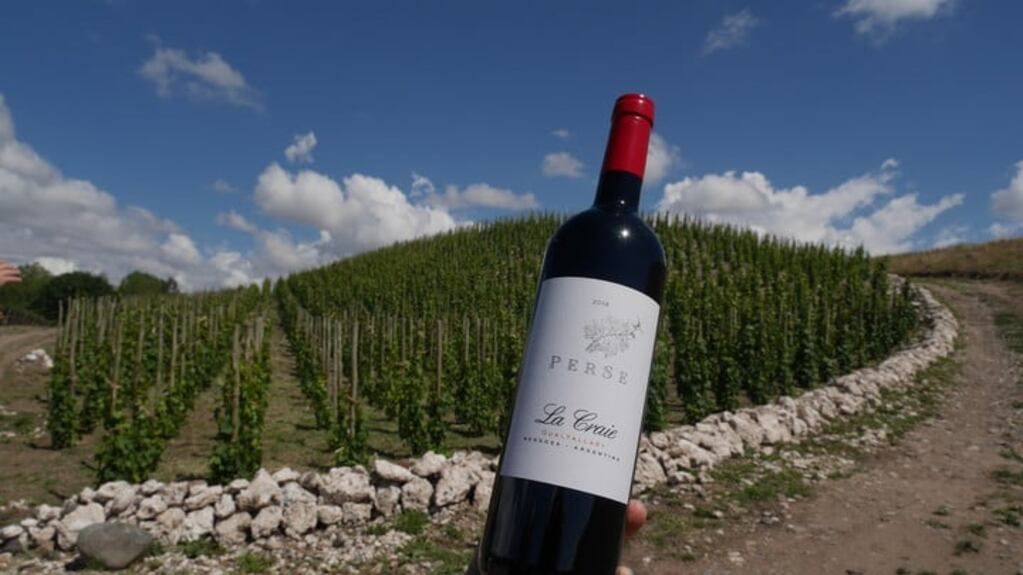 El Per Se La Craie 2021 es un tinto singular, elaborado a partir de una co-fermentación de Malbec y Cabernet Franc