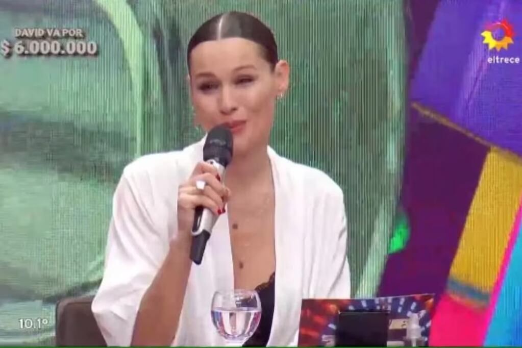 La jurado supo responder una insólita pregunta.