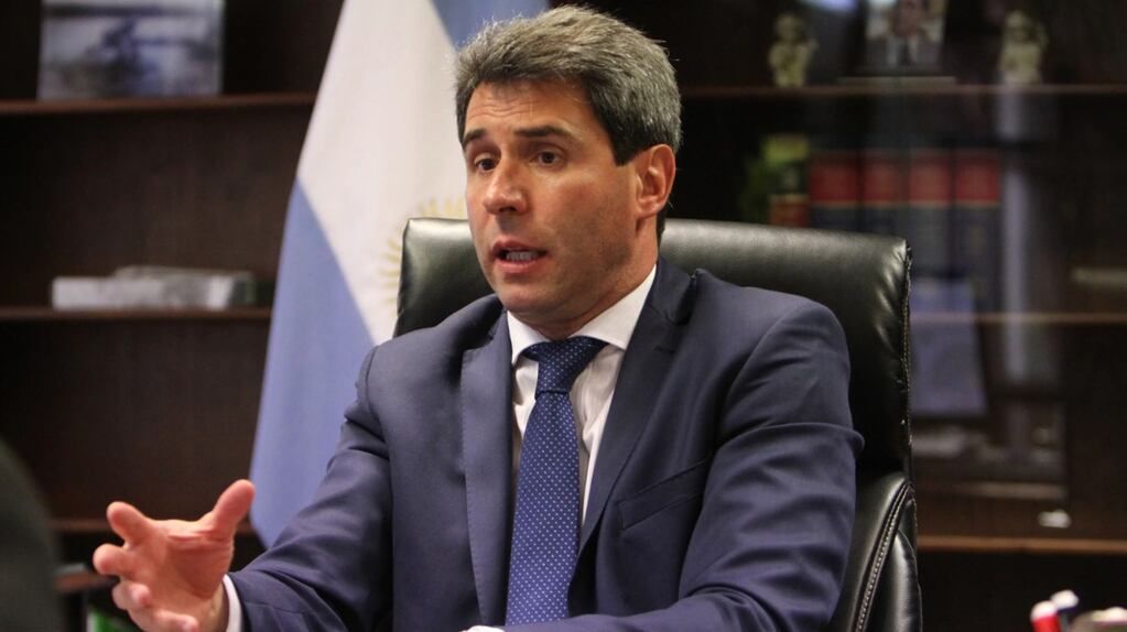 El gobernador Sergio Uñac lidera el frente oficialista en San Juan y es quien suena con más fuerza para encabezar la lista de candidatos a senador para la próxima contienda legislativa nacional.