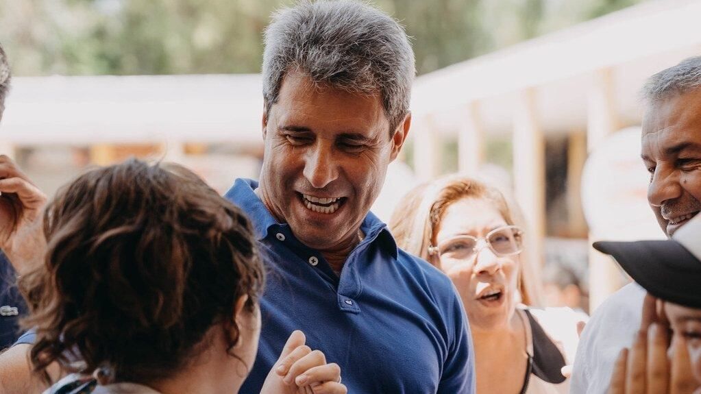 Uñac va por un nuevo mandato como gobernador y, por hora, no hay ninguna resolución que se lo impida. Al contrario, el Tribunal Electoral lo habilitó para competir en las elecciones de mayo.