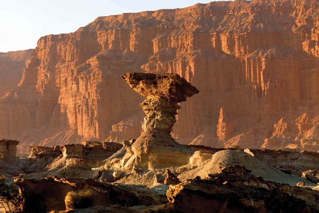 El Hongo, una formación tradicional en Ischigualasto. Foto: www.sanjuan.tur.ar