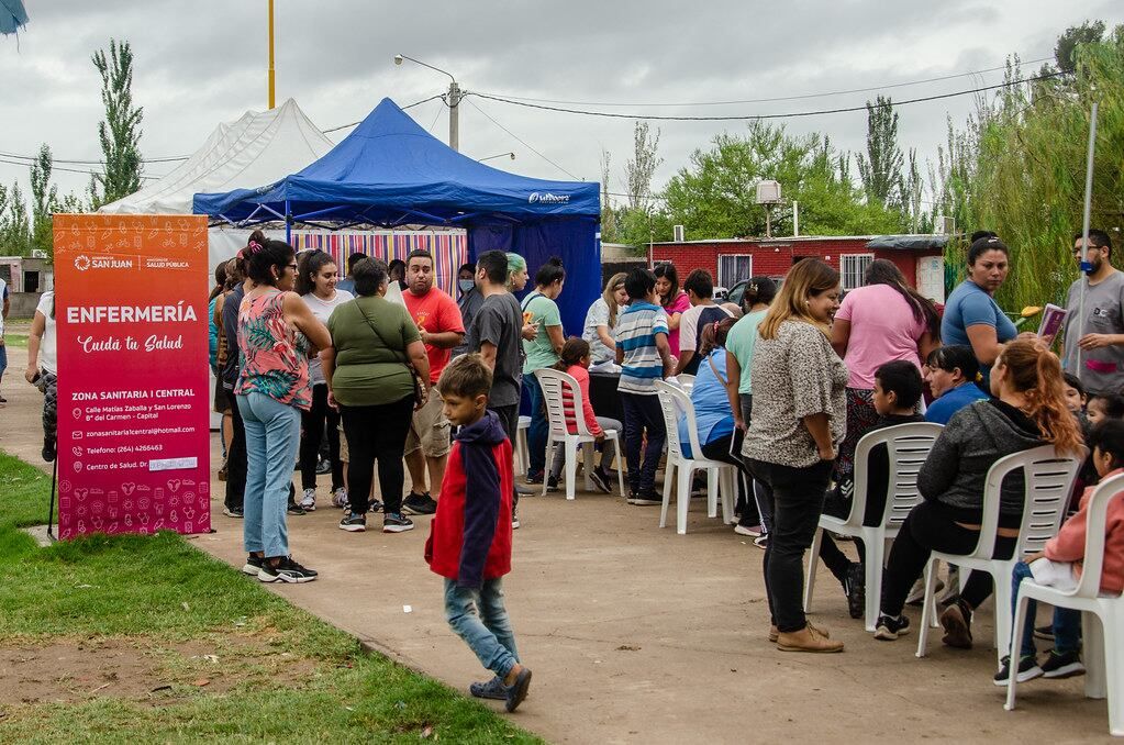 Operativo de salud en el Barrio Bustelo de Santa Lucía.