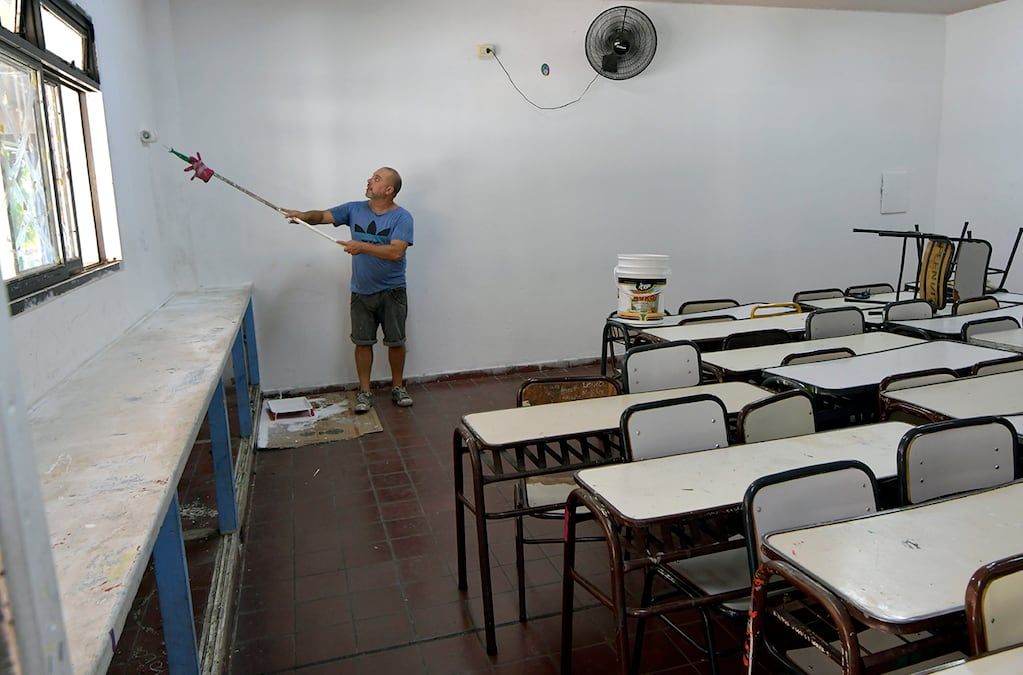 Docentes de paro y chicos sin clases.