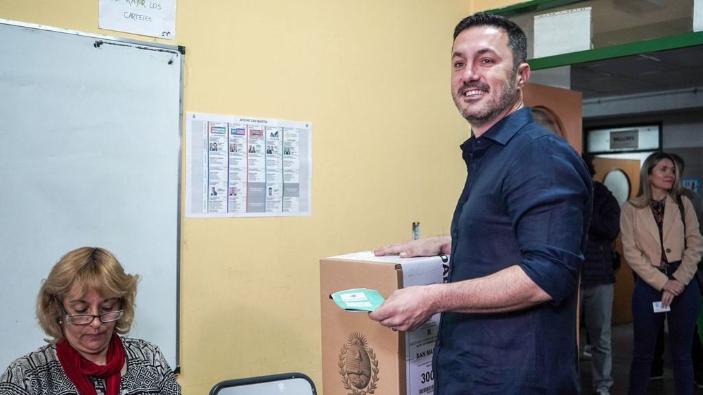 Luis Petri votó en San Martín - Gentileza