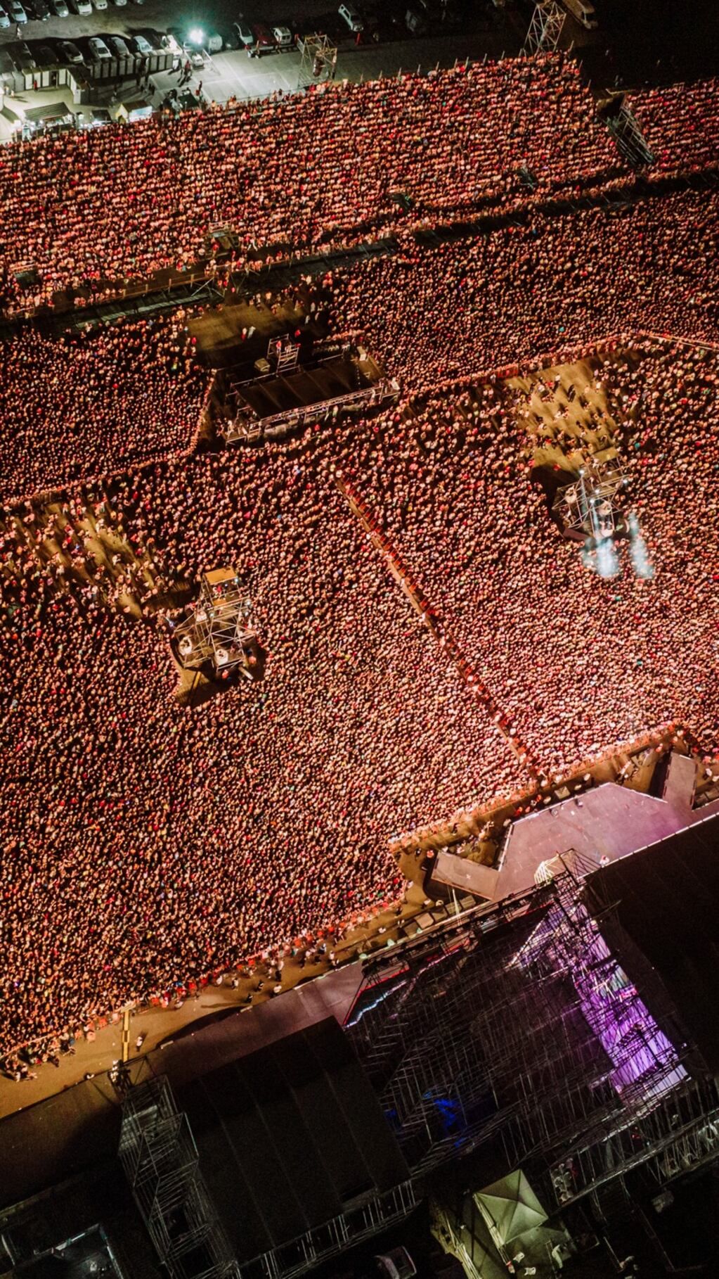 El Costanera Complejo Ferial totalmente lleno.