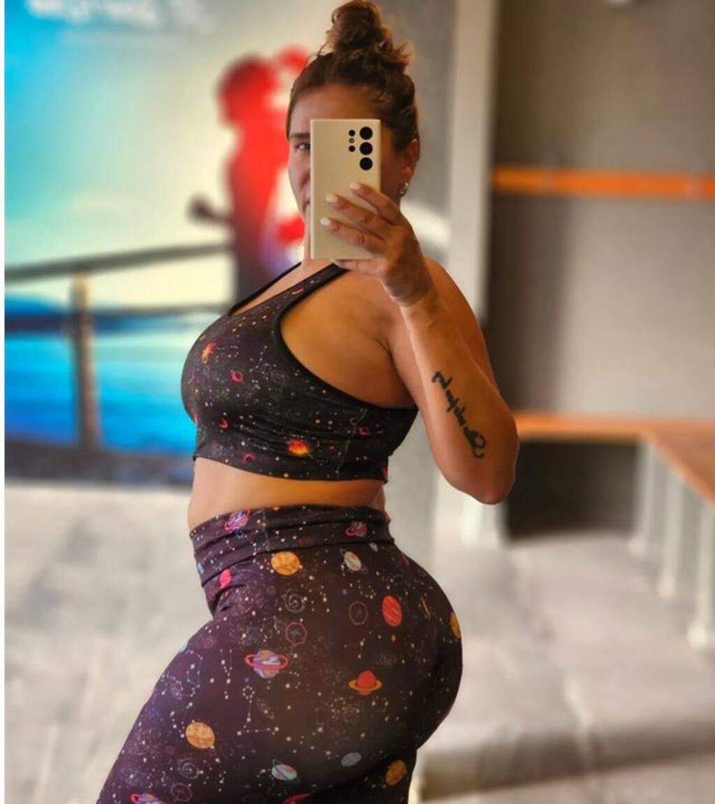 Nazarena Vélez mostró los avances en el gimnasio