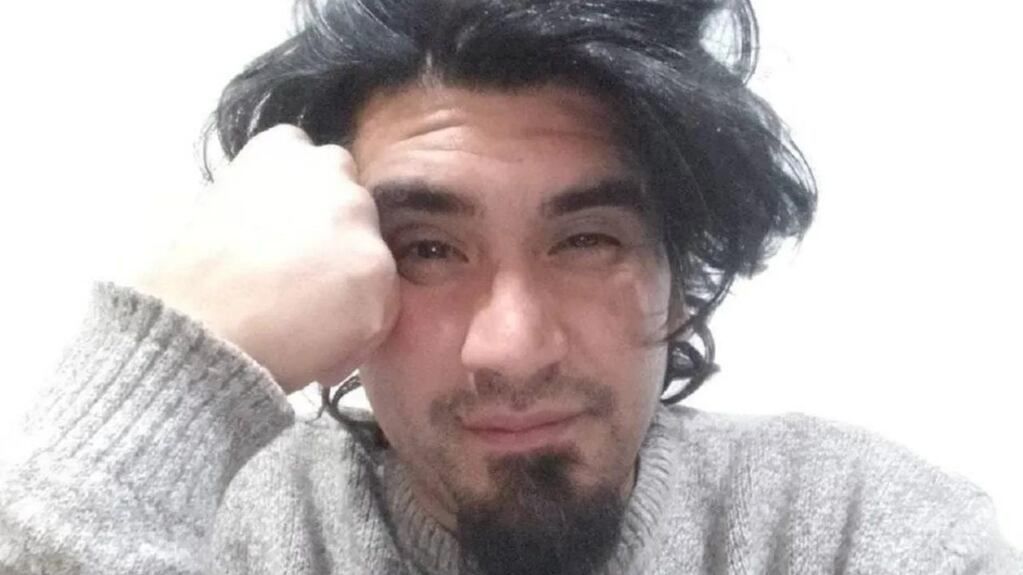 Un mochilero argentino fue asesinado en Bolivia: llegó a un hospital con signos vitales y no lo atendieron