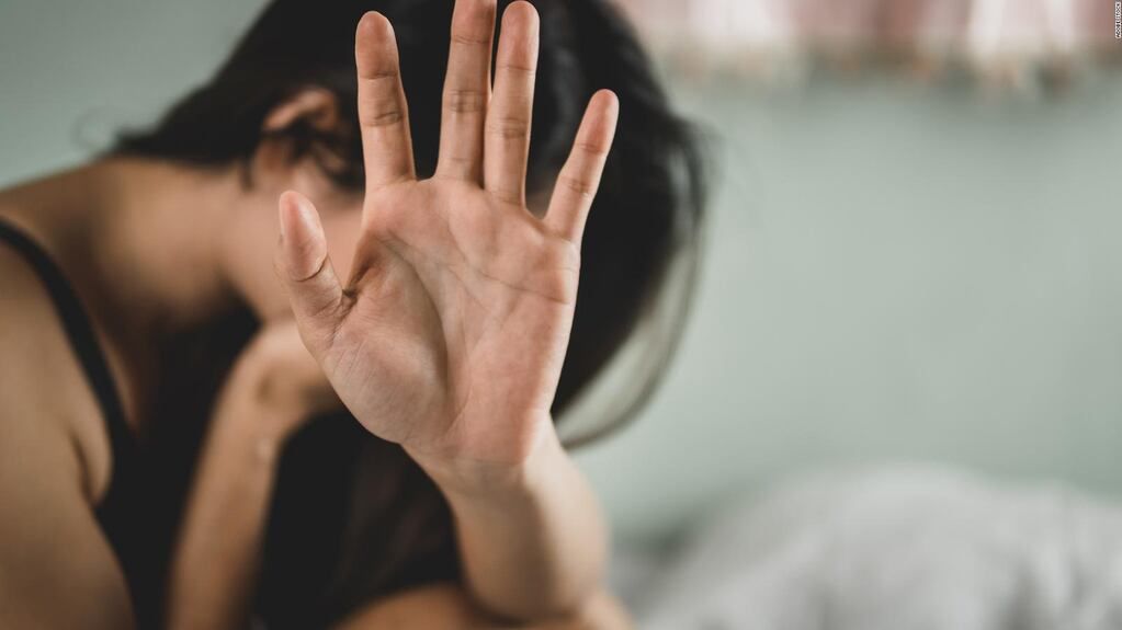 La mujer fue abusada por su amigo que la había invitado a tomar una cerveza. / Los Andes