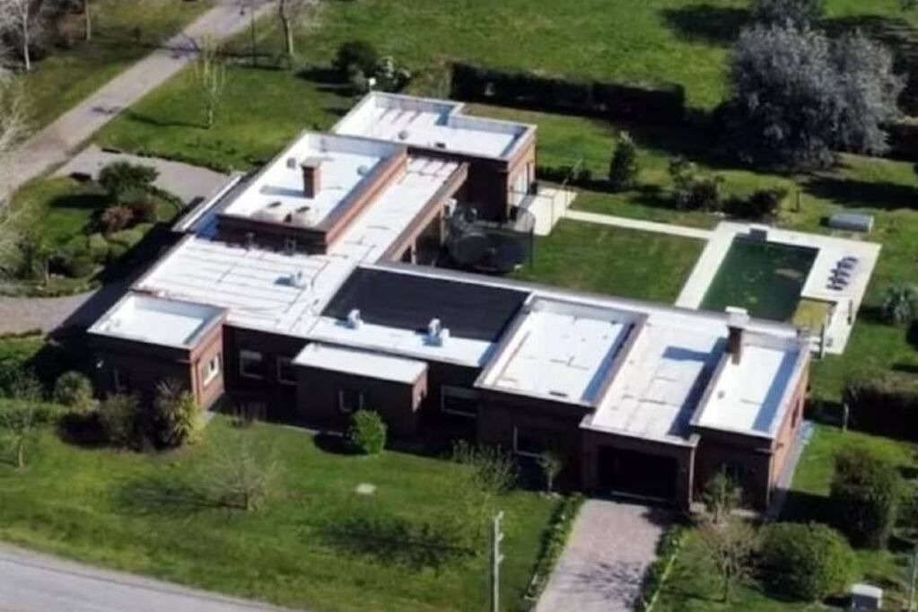 Así es la casa que compartían Jesica Cirio y Martín Isaurralde, la misma donde el exjefe de Gabinete de la provincia de Buenos Aires estaría viviendo. (Internet)