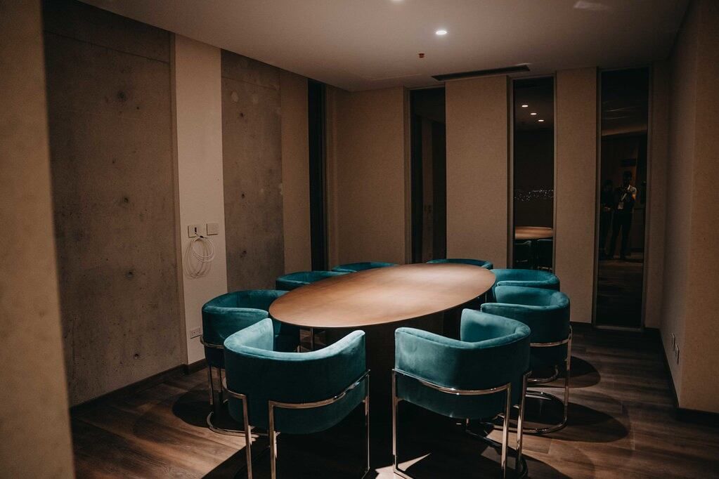 El Hotel del Bono Center.