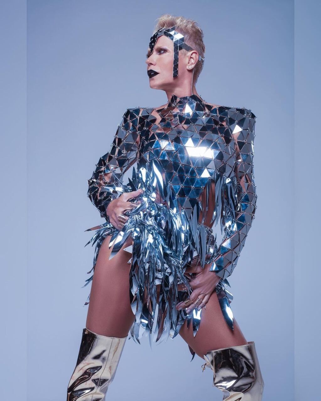 Xuxa se puso en la piel de la drag Morgana Sayonara.