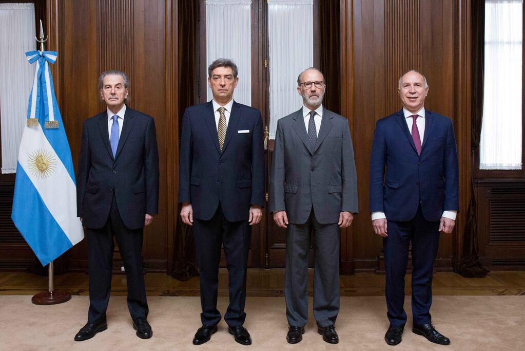 Juan Carlos Maqueda, Horacio Rosatti (presidente), Carlos Rosenkrantz (vicepresidente), Ricardo Lorenzetti. 
 csjn.gov.ar