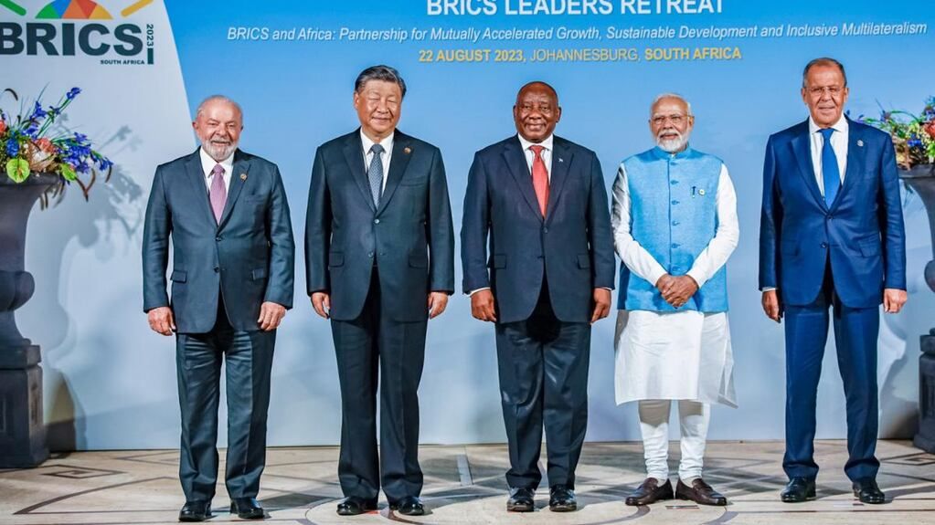 Cumbre de países Brics en Sudáfrica: debaten la incorporación de más países y reformas del orden mundial. Foto: Twitter.