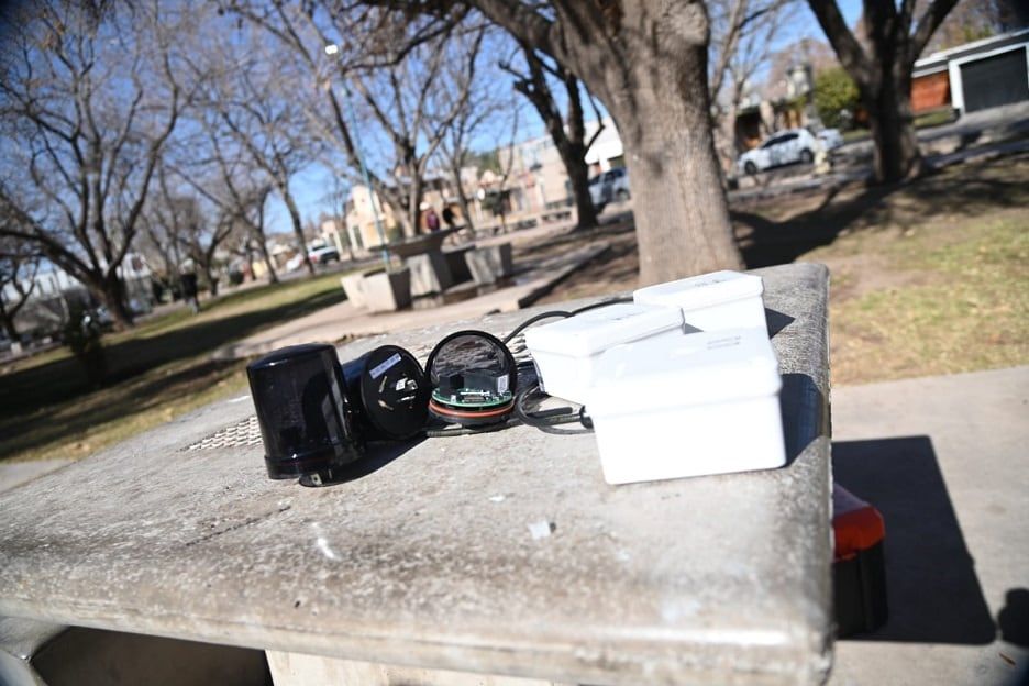 Godoy Cruz impulsa un sistema de ahorro de energía y antivandalismo en alumbrado público