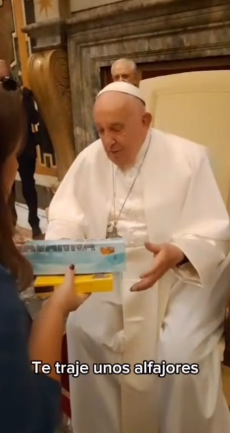 El mensaje del Papa Francisco para los argentinos en el encuentro con Malena Guinzburg.