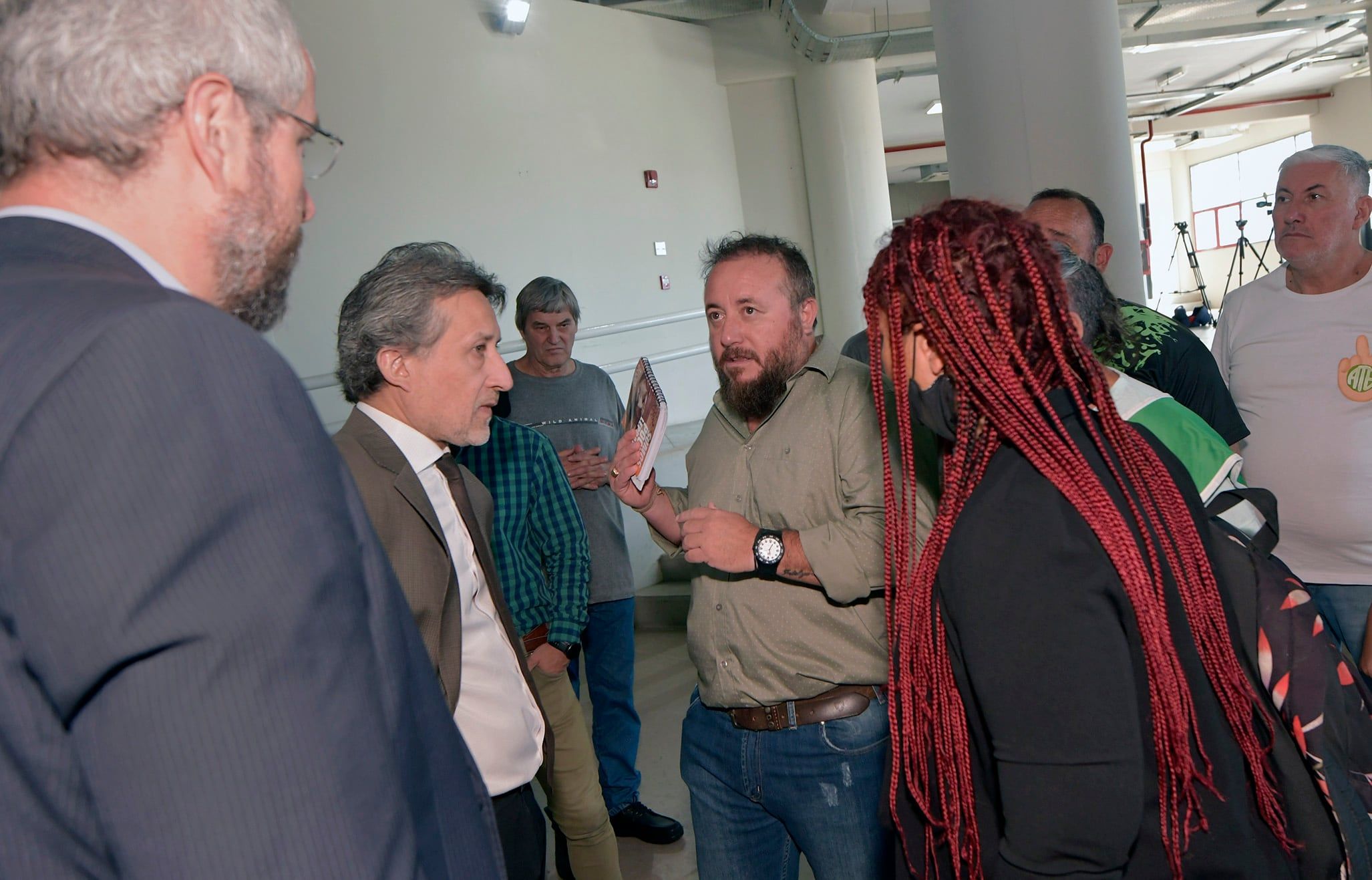 07 Marzo 2022. Mendoza PolíticaParitarias 2022Se llevó a cabo hoy otra ronda de encuentros entre el cuerpo paritario provincial y los representantes gremiales y de sindicatos.El Gobierno provincial reiteró la propuesta de salarios a los profesionales del estado agrupados en ATE que conduce Roberto MachoFoto: Orlando Pelichotti / Los Andes