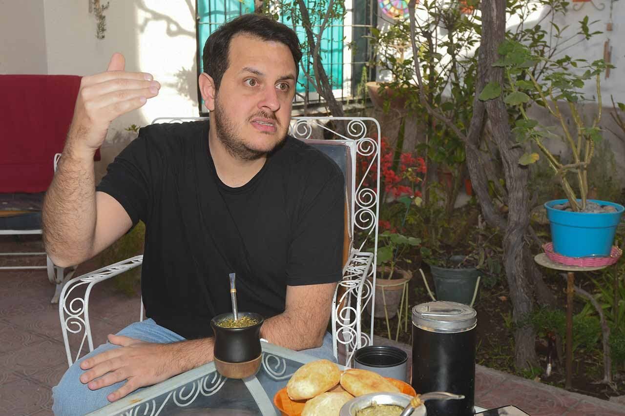 Lautaro Jiménez (37 años) precandidato a Gobernador de Mendoza por el Partido de los Trabajadores Socialistas
Foto:José Gutierrez / Los Andes