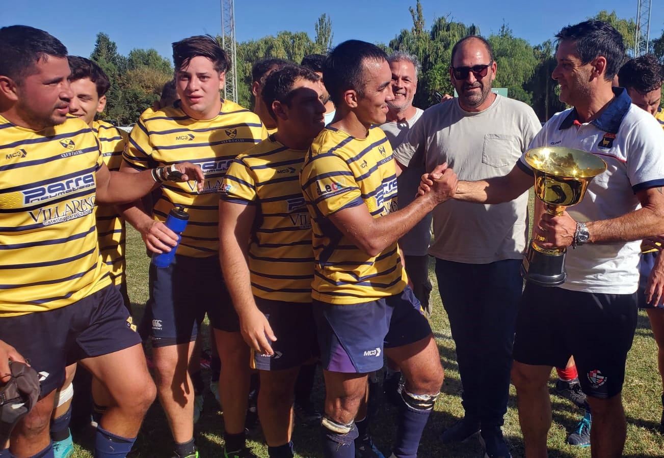 Tacurú superó a Marista y se quedó con la Copa de Plata del Provincial.