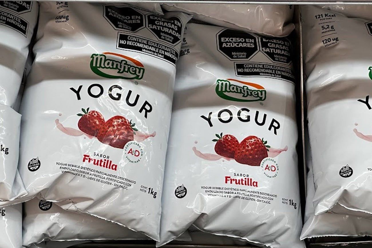 El etiquetado frontal de los productos en las góndolas genera confusión en los consumidores. / Foto: La Voz