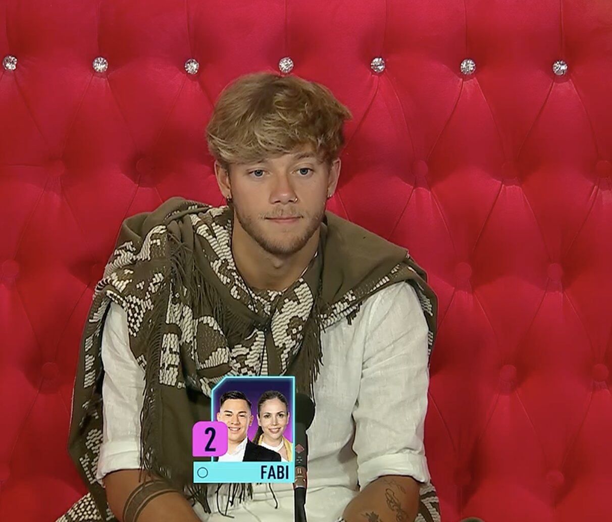 Nacho entró al confesionario a nominar