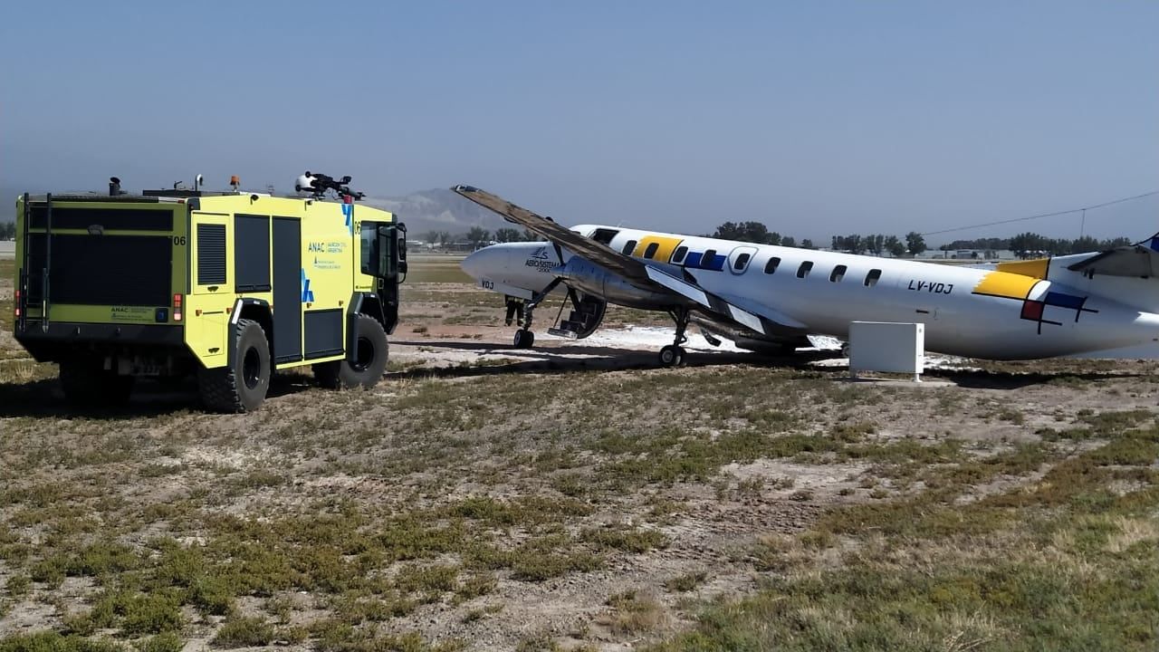 Diez personas a bordo de la nave salieron ilesas -