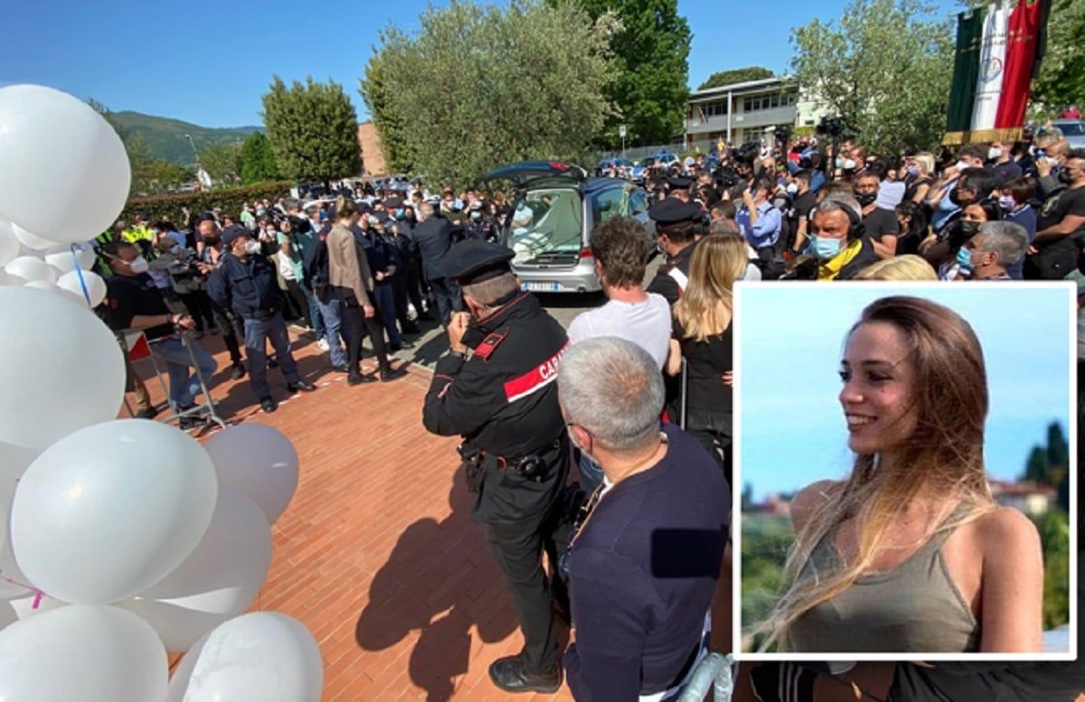 El presidente de la región de Toscana participó en la despedida a Luana -